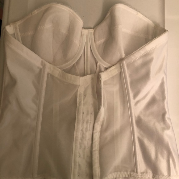 Davidβs Bridal Corset - Picture 2 of 4